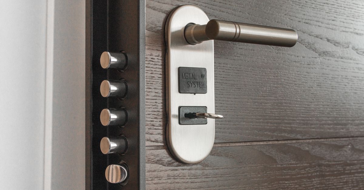 door security hardware — A1 Miami Beach Locksmiths