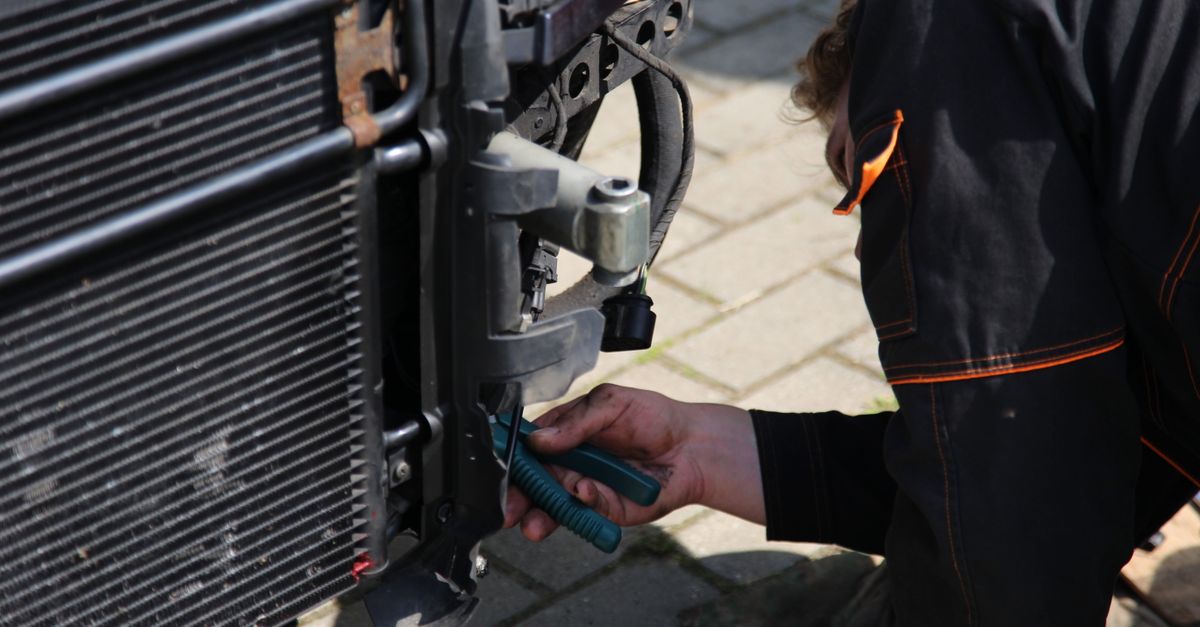 locksmith service technician — A1 Miami Beach Locksmiths